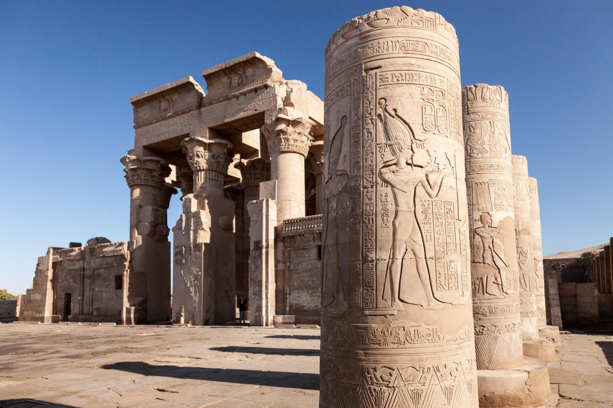 Moevenpick Royal Lily Nile Cruise, Every Monday Four Nights From Luxor, Every Friday Three Nights From Aswan - Including Excursions & Sightseeing Dış mekan fotoğraf