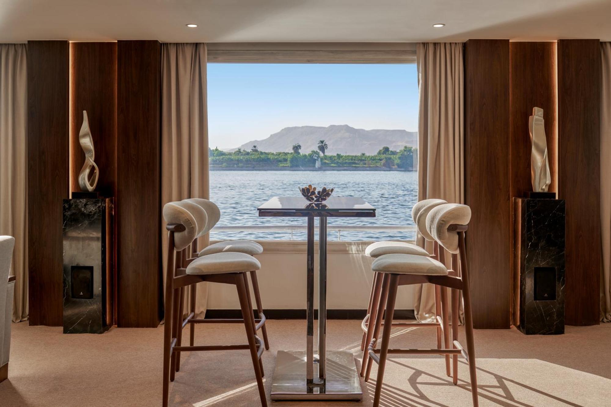 Moevenpick Royal Lily Nile Cruise, Every Monday Four Nights From Luxor, Every Friday Three Nights From Aswan - Including Excursions & Sightseeing Dış mekan fotoğraf