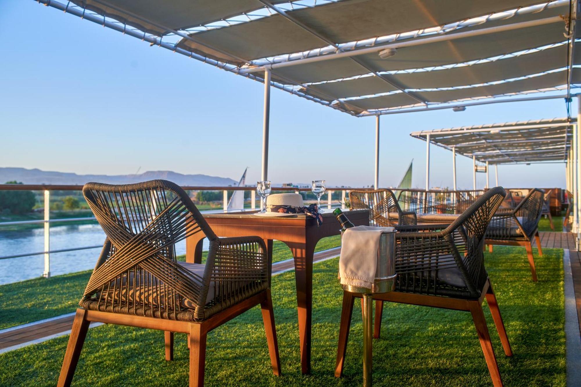 Moevenpick Royal Lily Nile Cruise, Every Monday Four Nights From Luxor, Every Friday Three Nights From Aswan - Including Excursions & Sightseeing Dış mekan fotoğraf